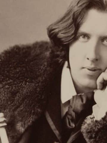 Oscar Wilde by Napoleon Sarony