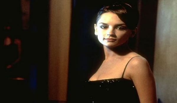 Introverted and Shy Female Characters in Film and Television - She's All That