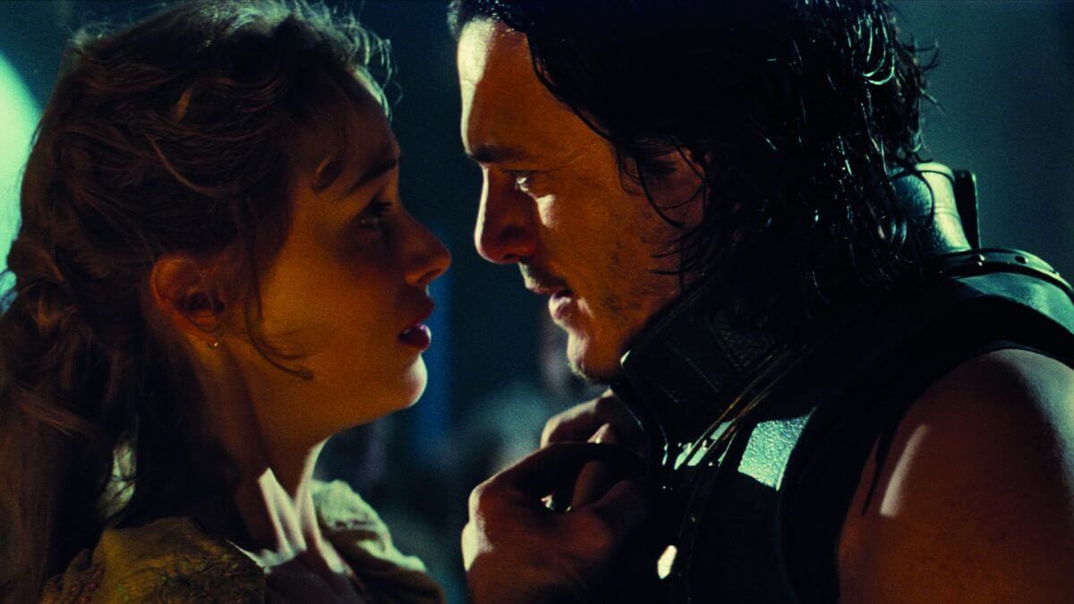 Dracula Untold still for featured social image of romantic vampire movie couples