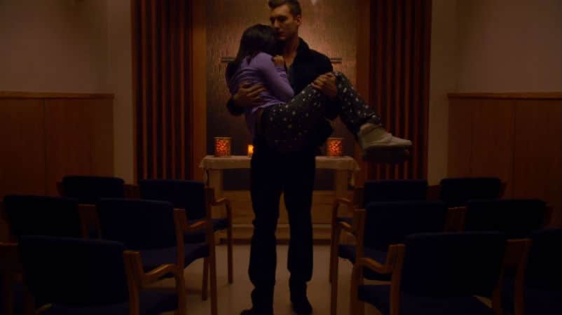 Leo carries April out of the chapel in episode 1.10 "Finding Chemo."