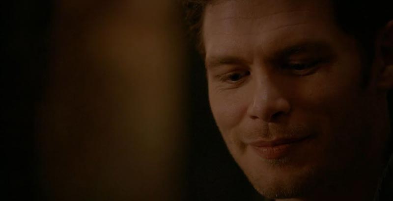 klaus-and-cami-stare-3 - Romantic Moment of the Week - Klaus and Cami’s First Kiss and Tragic Ending