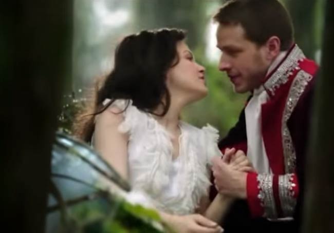 Snow and Charming in Once Upon a Time