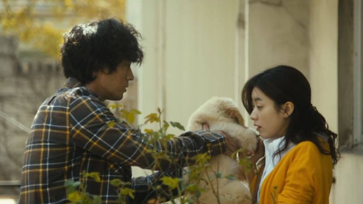 He gives her a golden retriever puppy in Always