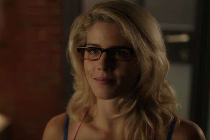 Romantic Moment of the Week: Arrow's Oliver and Felicity Reunite! | The Silver Petticoat Review