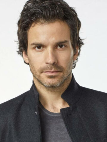 hot hispanic and latino actors featured image with santiago cabrera