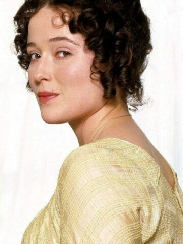 Elizabeth Bennet in Pride and Prejudice. It's a featured image for the article about Female Book Character Costumes