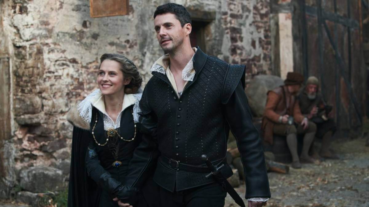 A Discovery of Witches Season 2 - Diana and Matthew in Elizabethan London