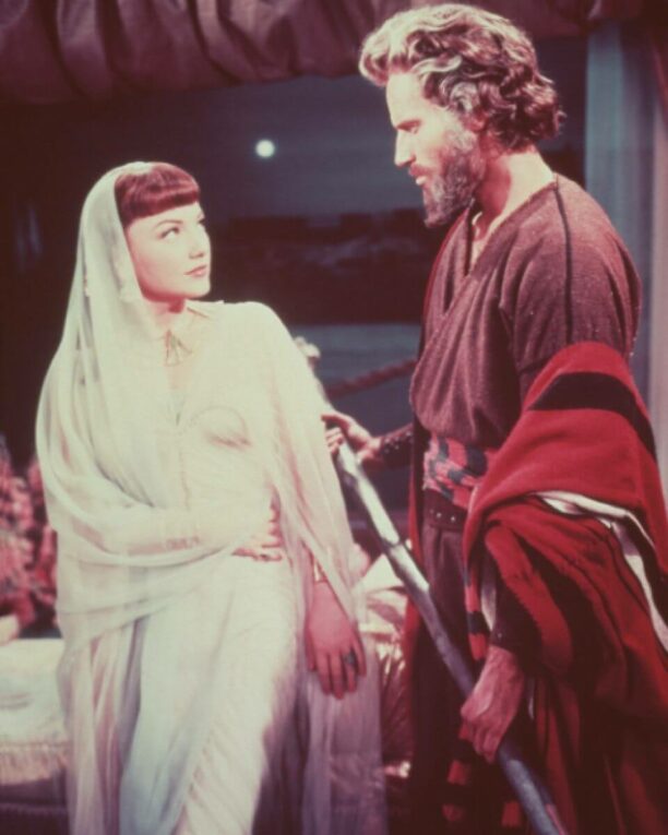 The Ten Commandments publicity still with Anne Baxter and Charlton Heston
