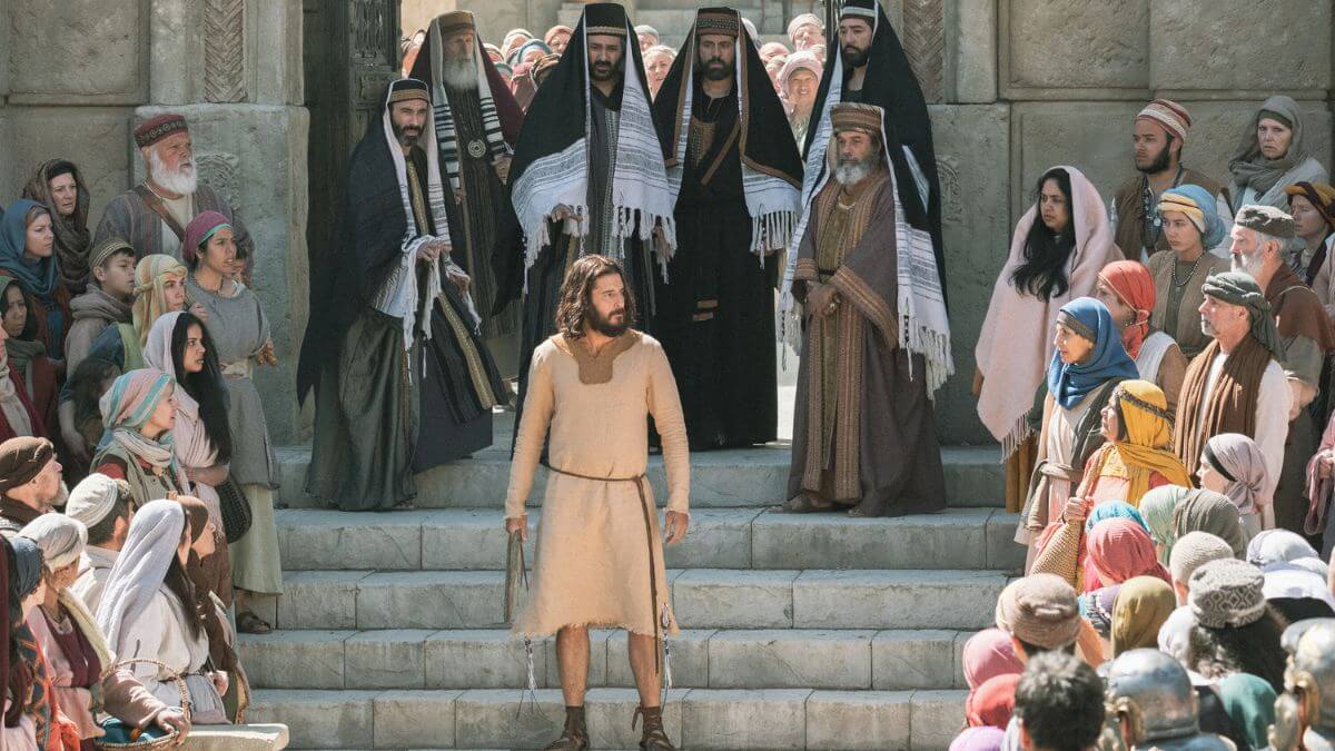 Jonathan Roumie (Jesus) in The Chosen Season 5.