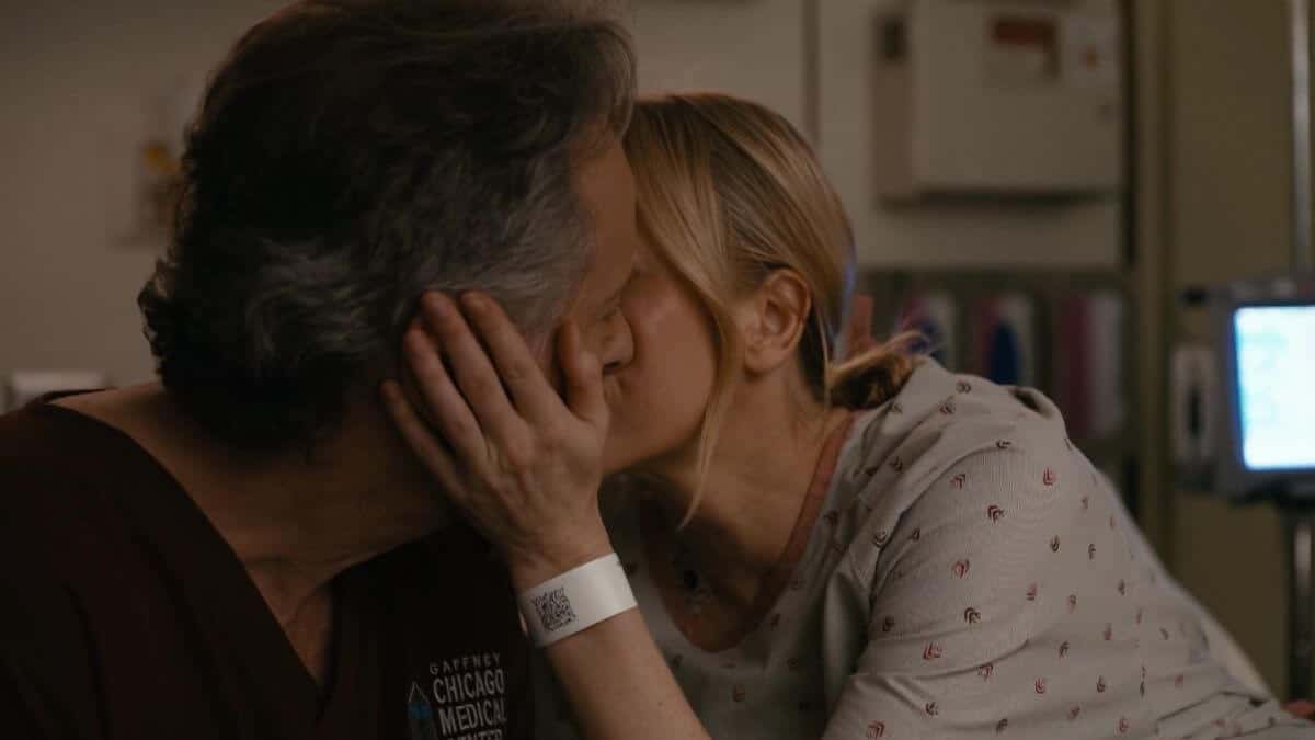 Hannah kisses Dean